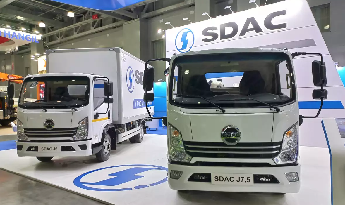 SDAC J-серии: Китайский грузовик с японским характером