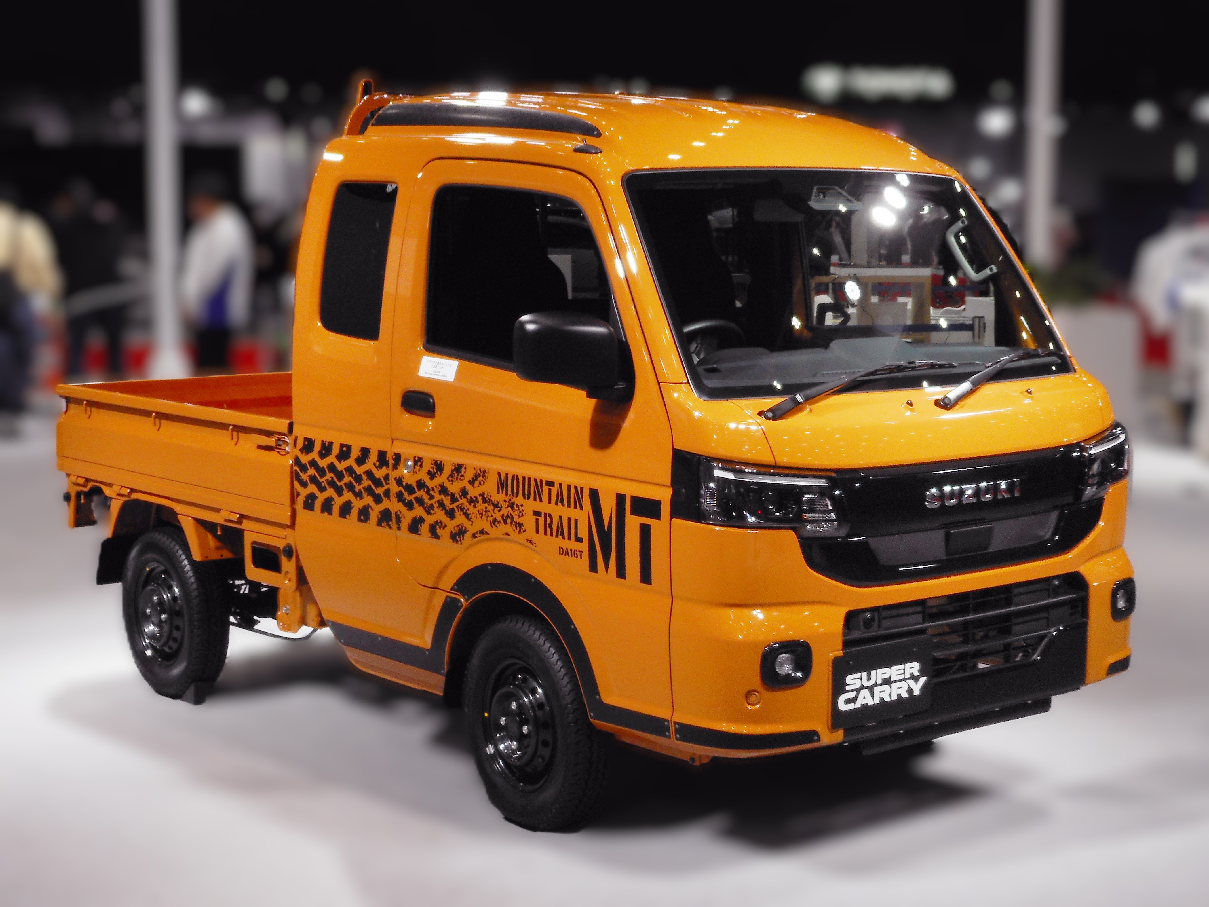 Малотоннажные грузовики от Suzuki на автосалоне в Йокогаме 