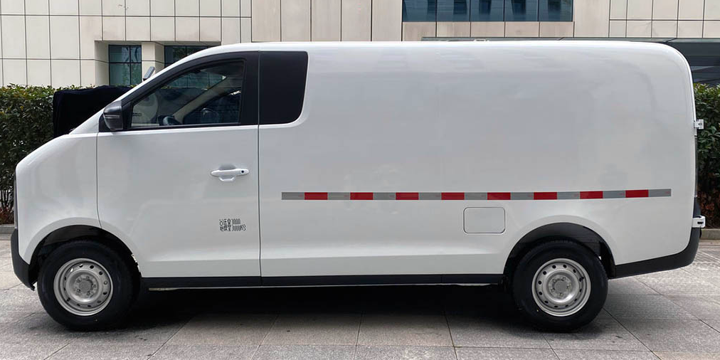 Новый китайский электрофургон Jinhu EV70